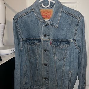 Levi’s oversized jean jacket